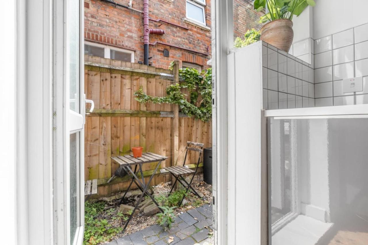 Guestready - A Beautiful With Garden Apartment *